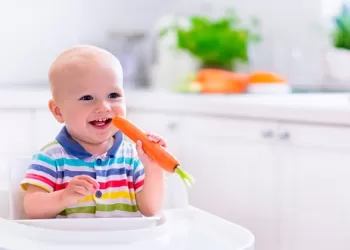 Bebeklerde Sağlıklı Beslenme - Zeki ve Mutlu Çocuklar Yetiştirin!