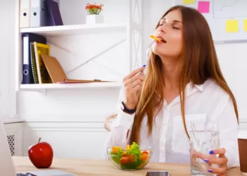 Çalışan Kadınlar İçin Beslenme Önerileri
