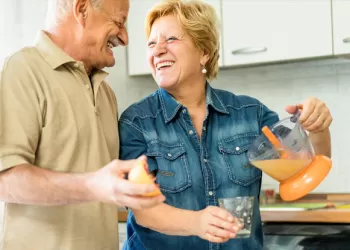 Yaşlılıkta Dinç Tutan Besinler!