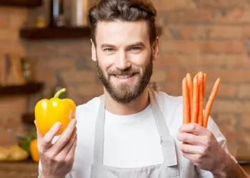 Erkeklerin Tüketmesi Gereken Besinler Hangileri? Domates ve Ceviz Yiyin!