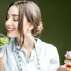Kadınlarda Yaşa Göre Beslenme Nasıl Olmalıdır?