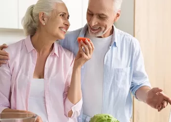 Yaşlılara Özel Beslenme Önerileri