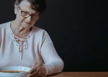 Yaşlılarda Beslenme Bozuklukları Nelerdir?