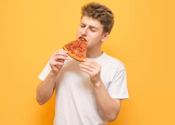 Sürekli Yemelerine Rağmen Zayıf Kalabilenlerin Sırrı Ortaya Çıktı!